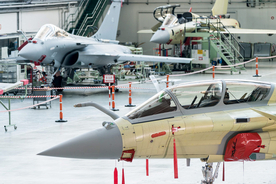 ギリシャ　フランスとの戦闘機ラファール導入契約に調印