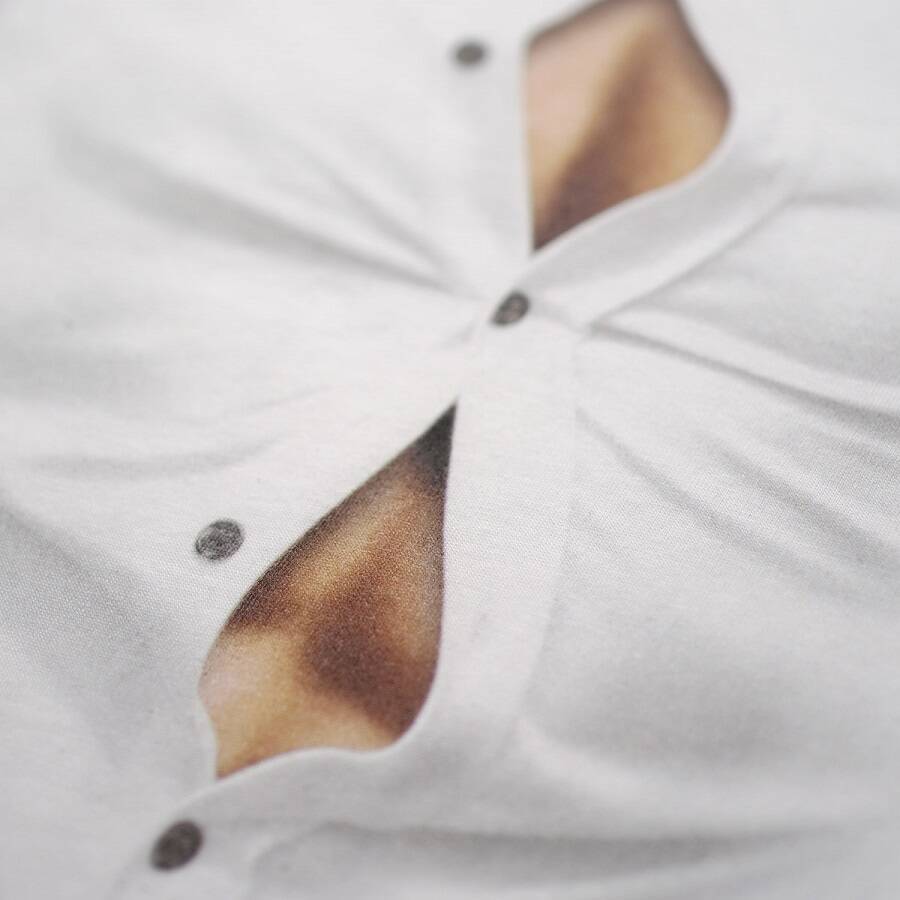 ドキ！胸元チラ見え風デザイン　「妄想マッピングTシャツ」新作発売