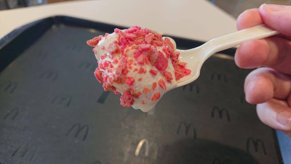 シェイクになっても「ままの味」　マクドナルド×不二家「マックシェイクミルキー」を飲んでみた