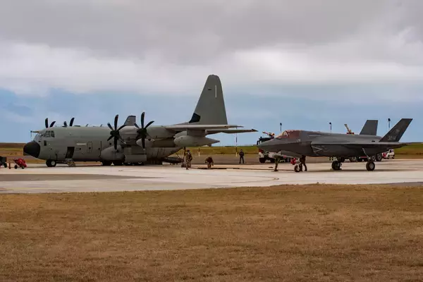 「4か国のF-35が集合！イタリアで共同訓練「ファルコン・ストライク」実施中」の画像