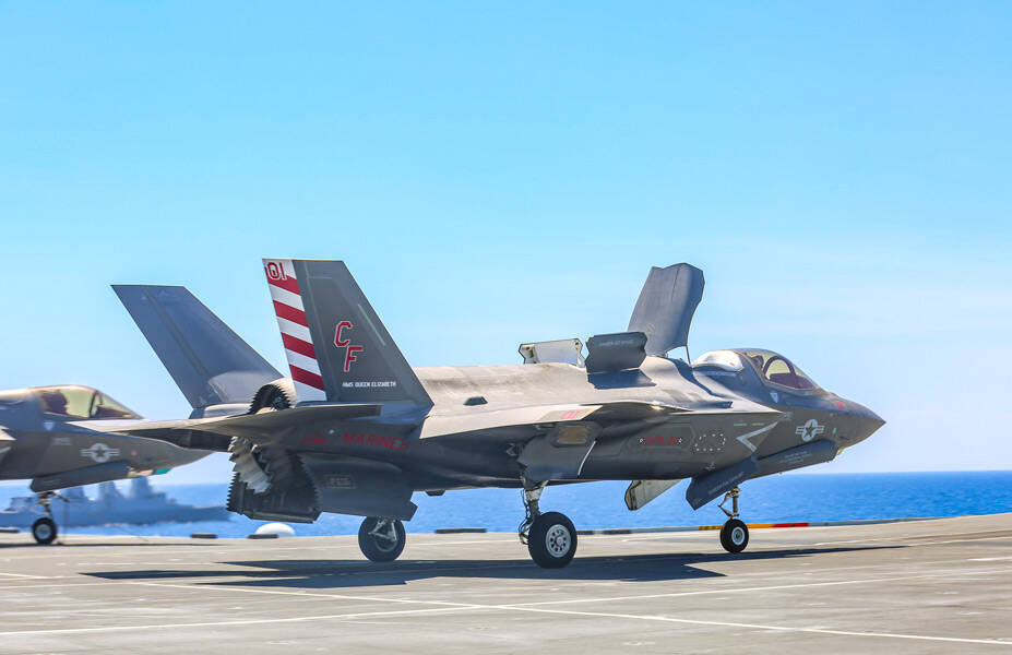 4か国のF-35が集合！イタリアで共同訓練「ファルコン・ストライク」実施中