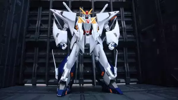 「使用写真6千枚！ファン制作の「クスィーガンダム」コマ撮りアニメが熱い」の画像