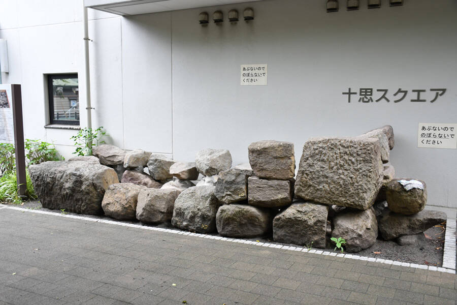 火災の際は囚人の「一時帰休」も！？　江戸の伝馬町牢屋敷跡をたずねる