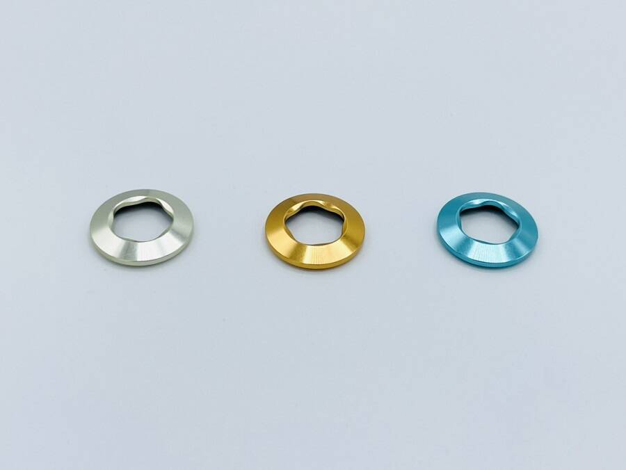 人気爆発中の「IQOS ILUMA」用アクセサリーを色んな組み合わせで試してみた