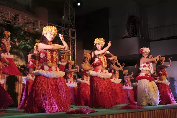 「投票で演目が決定する「フラガール」LIVEを無料配信　候補には「ハナミズキ」のハワイ語Ver.も」の画像