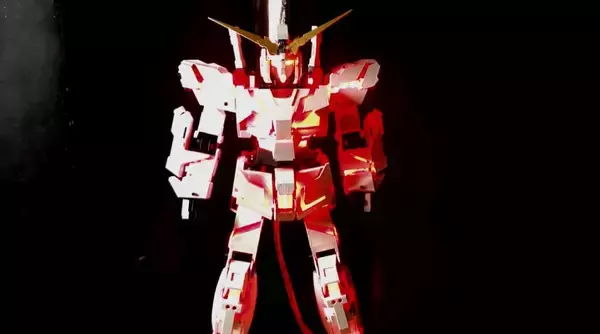 「この人ヤバイ（ほめ言葉）　野生のアナハイム社員が「全自動変形バンシィ」を遂に完成させる」の画像