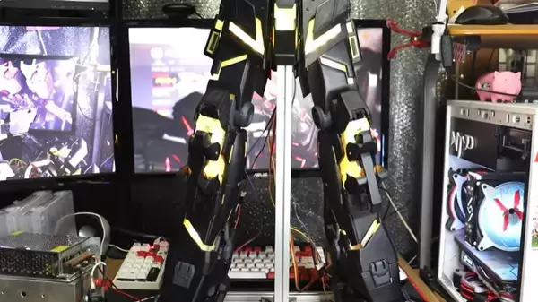 「この人ヤバイ（ほめ言葉）　野生のアナハイム社員が「全自動変形バンシィ」を遂に完成させる」の画像