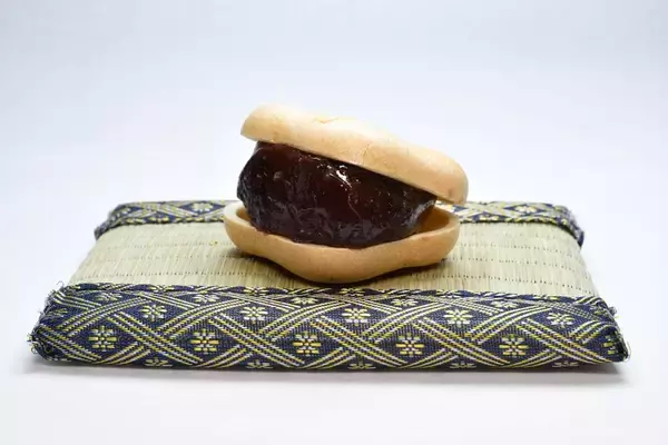 「「忠臣蔵」の発端から320年　ゆかりの和菓子「切腹最中」食べてみた」の画像