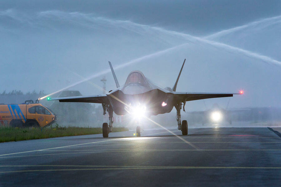 オランダ空軍F-35Aが初度運用能力を獲得　実戦体制に移行