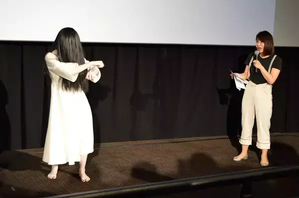 「何も話せない貞子が1人で頑張った試写会イベントに行ってきた」の画像