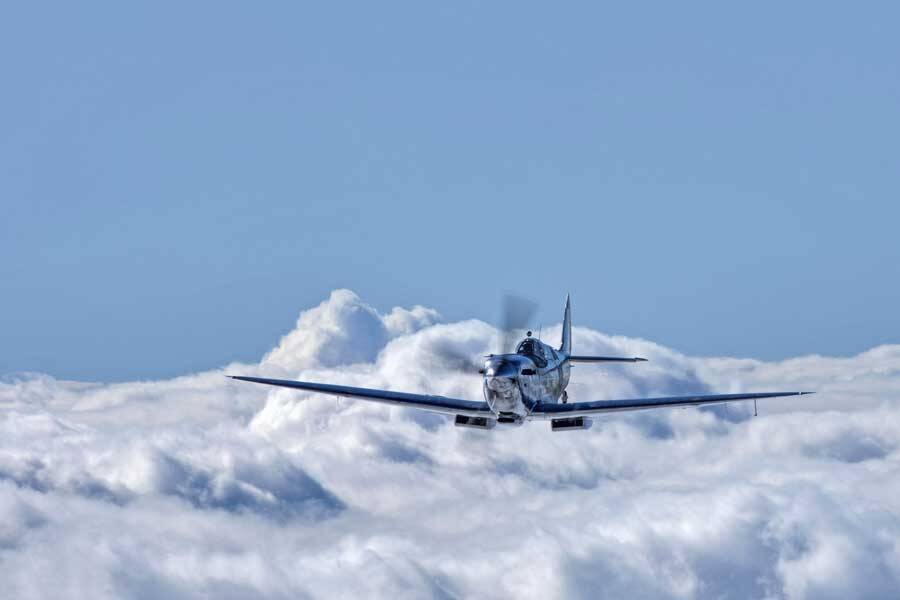 シルバースピットファイア世界一周飛行へ出発　日本には9月到着予定