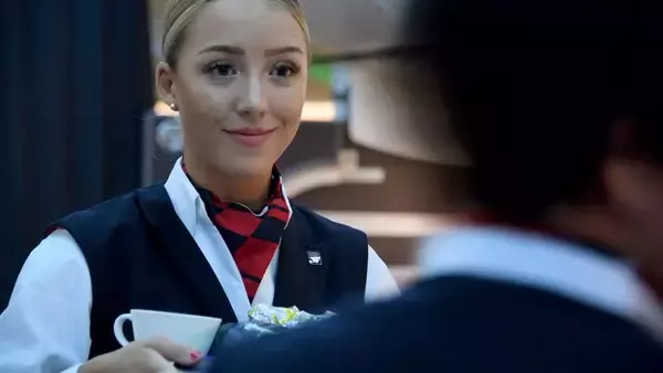 「ブリティッシュ・エアウェイズ　母娘客室乗務員だけのフライトを実施」の画像