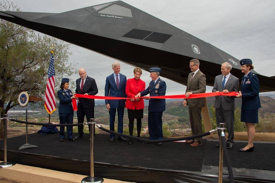 史上初のステルス実戦機f 117 レーガン大統領記念館に展示 19年12月11日 エキサイトニュース