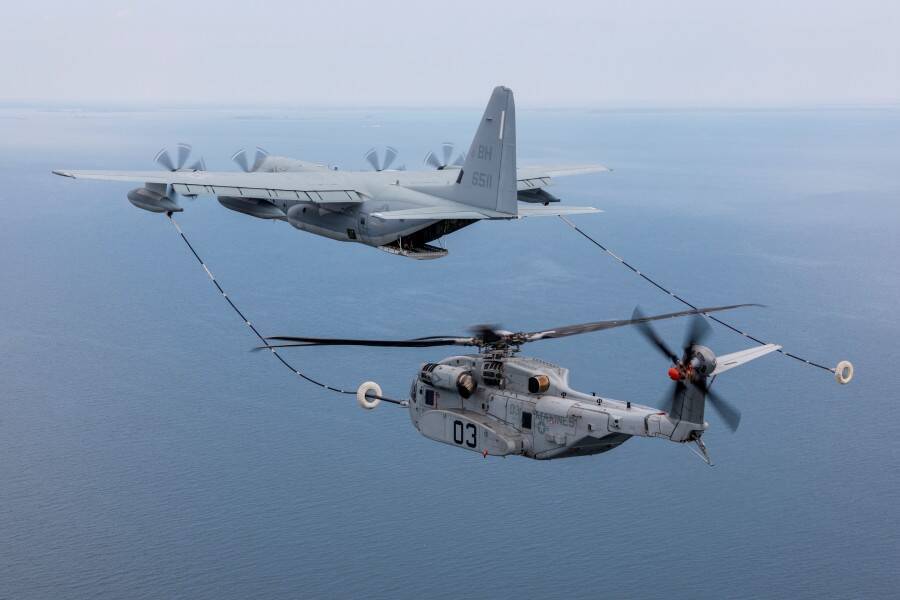 アメリカ海兵隊CH-53K　空中給油試験を終了