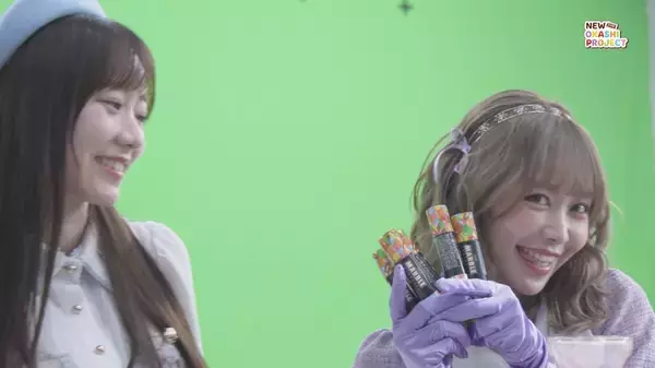 「FRUITS ZIPPERが「何度でも楽しめるクリスマス」を提案　明治WebCM＆54回「イブ」動画公開」の画像