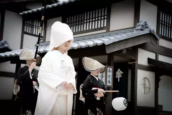 「太秦映画村でR‐18イベント　リニューアルオープンで夜限定「丁半博打」「拷問屋敷」が開帳」の画像