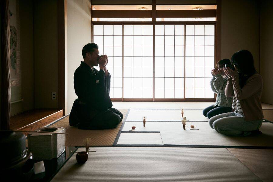 太秦映画村でR‐18イベント　リニューアルオープンで夜限定「丁半博打」「拷問屋敷」が開帳