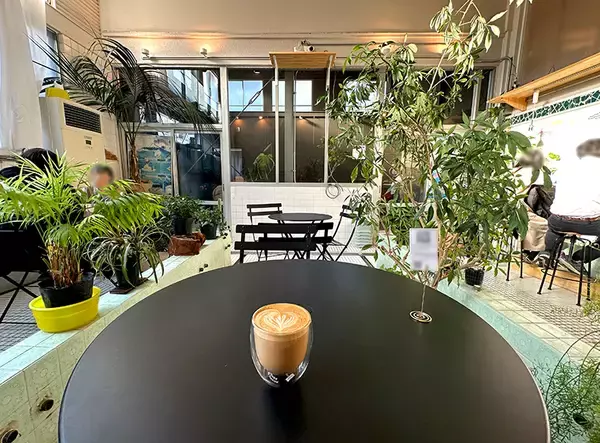 「京都から蒲田へ届いた「謎の木札」　SNSが繋いだ銭湯と「元銭湯カフェ」の温かな絆」の画像