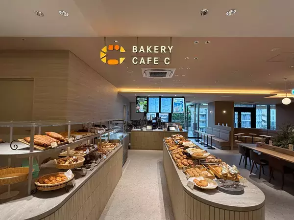 東京ソラマチに“パンを楽しむ新スポット”　サンマルク新業態「BAKERY CAFE C」東京初出店