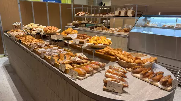 「東京ソラマチに“パンを楽しむ新スポット”　サンマルク新業態「BAKERY CAFE C」東京初出店」の画像