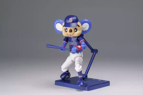 「中日ドラゴンズ「ドアラ」のプラモデルにビジターVer.が新たに登場　組み立てるだけで様々なポーズが再現可能」の画像