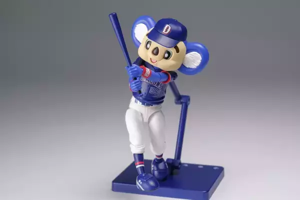 「中日ドラゴンズ「ドアラ」のプラモデルにビジターVer.が新たに登場　組み立てるだけで様々なポーズが再現可能」の画像