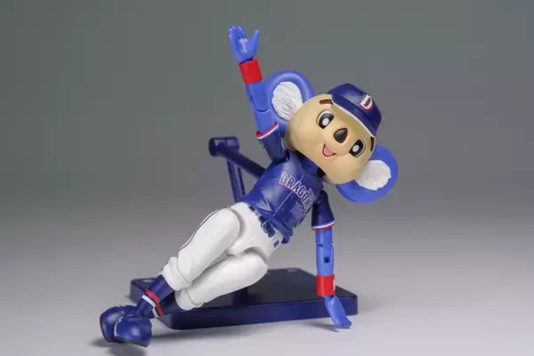 「中日ドラゴンズ「ドアラ」のプラモデルにビジターVer.が新たに登場　組み立てるだけで様々なポーズが再現可能」の画像