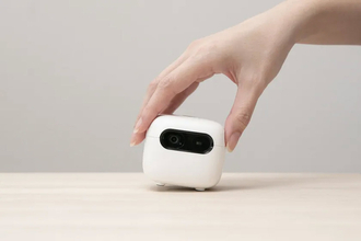 手のひらサイズの小型プロジェクター「CINEMAGE nano」登場