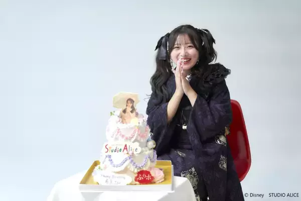 「プリンセスからヴィランズまで　希空が魅せる振袖4変化、スタジオアリス新WebCM」の画像