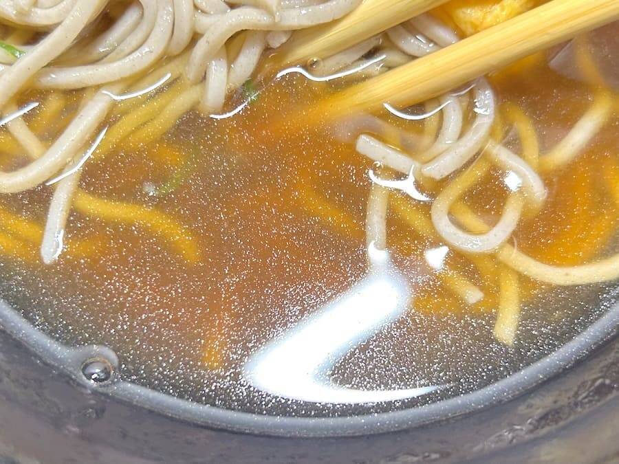 分厚いだし巻き玉子がそばにドーン！ドンキの“偏愛メシ”新作が密かな夢を叶えてくれた