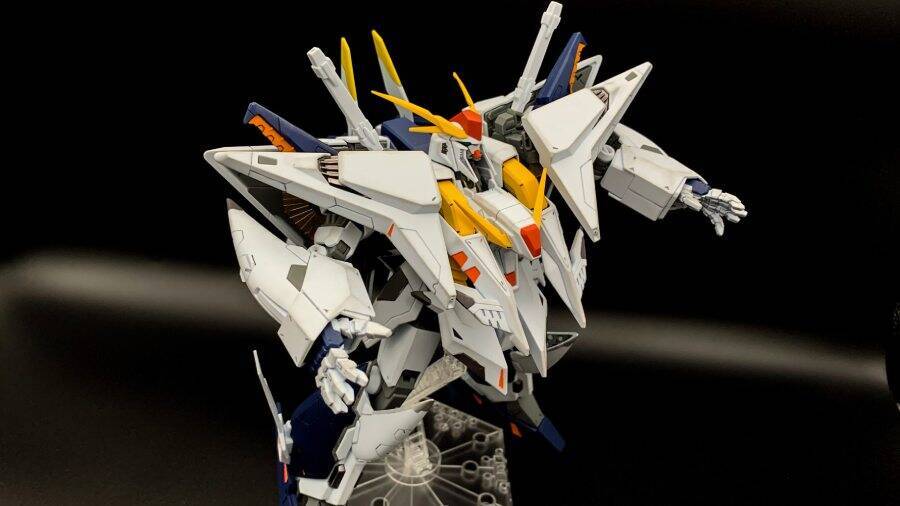 尊厳破壊？　クスィーガンダム、まさかの「おせわだいすき」仕様に