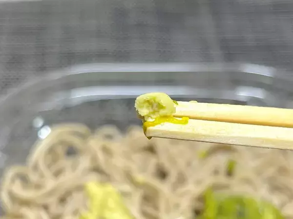 「ドンキの「わさびそば」に舐めプで挑んで死にかける　これもはや“化学兵器”では？」の画像