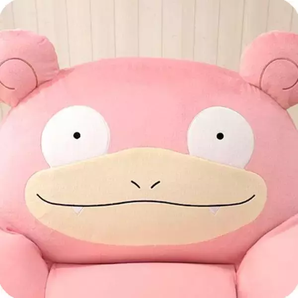 「老舗ソファメーカーが本気で作ったポケモン「ヤドン」のビーズソファ　しっぽや表情も完全再現」の画像
