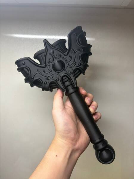 ドラクエ好きの甥っ子へ　造形作家が贈った本気の「ロトの剣」