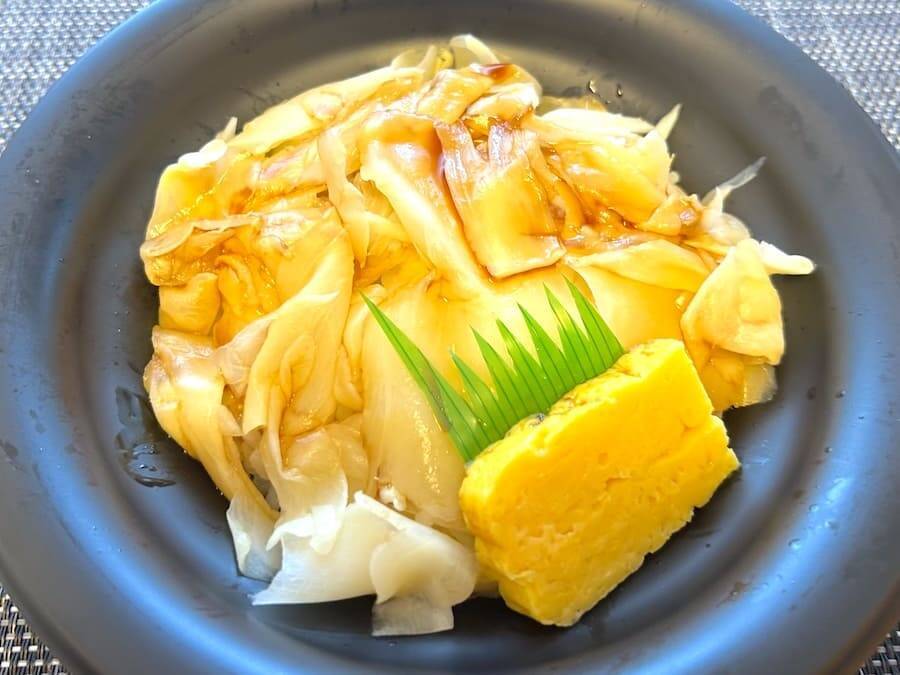 キャラメルおにぎりにガリだけ丼……ドンキの偏愛メシ最新作が今回も狂ってた