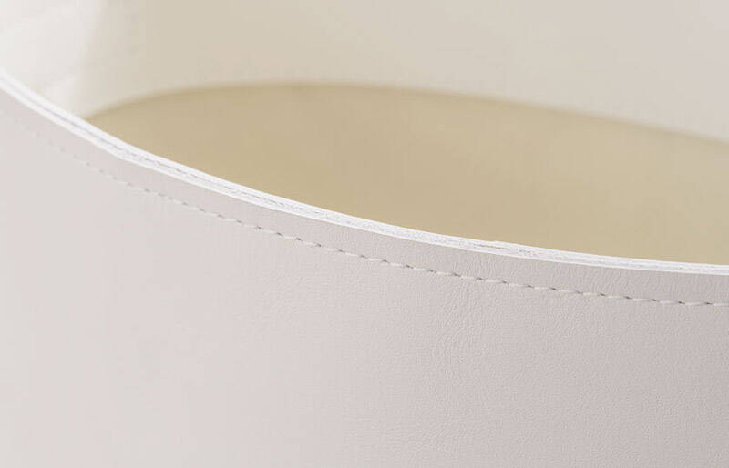 コスプレ・ハンドメイド界のガチ勢に刺さりそう　ジャノメ、最上位職業用ミシン「エクリュ2000」発売