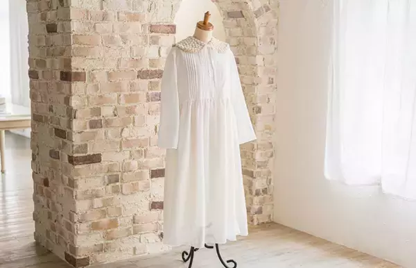 「コスプレ・ハンドメイド界のガチ勢に刺さりそう　ジャノメ、最上位職業用ミシン「エクリュ2000」発売」の画像