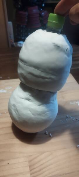 「無いなら作る」の精神　現代武者の悩みを解決する「瓢箪型ペットボトルホルダー」が商品化されるまで