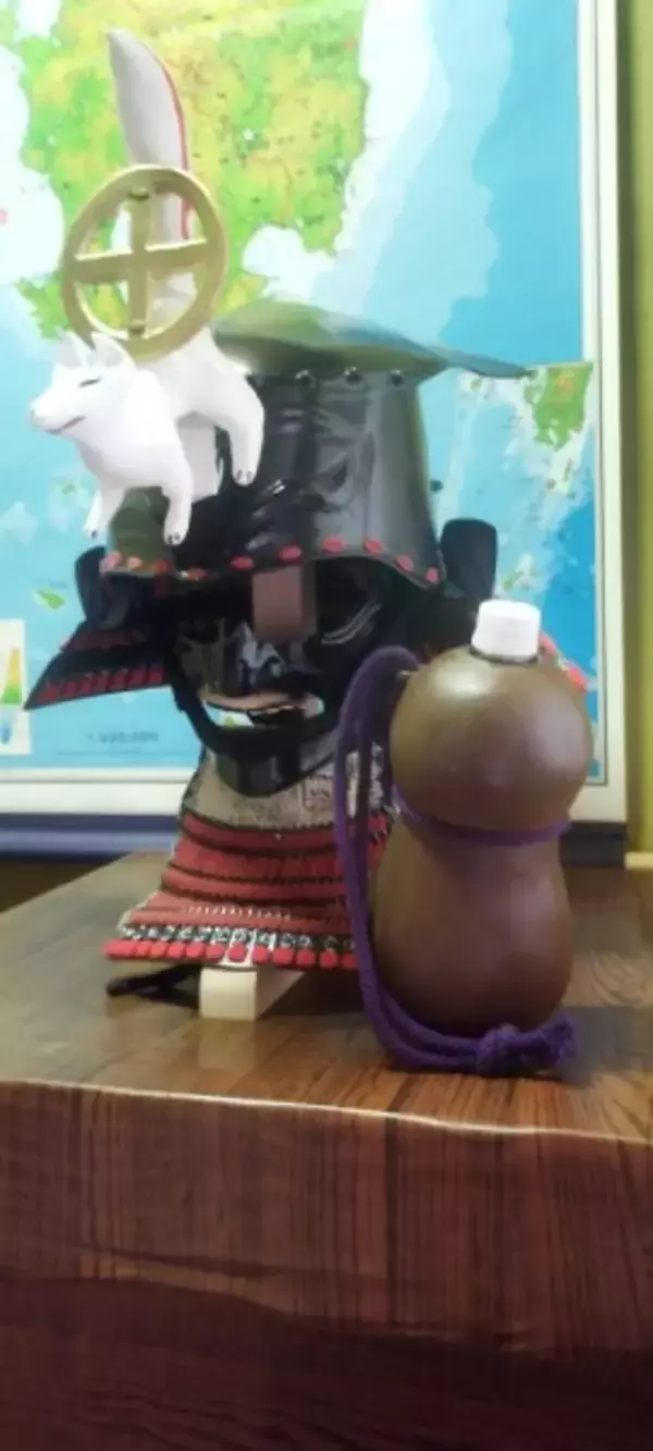 「「無いなら作る」の精神　現代武者の悩みを解決する「瓢箪型ペットボトルホルダー」が商品化されるまで」の画像