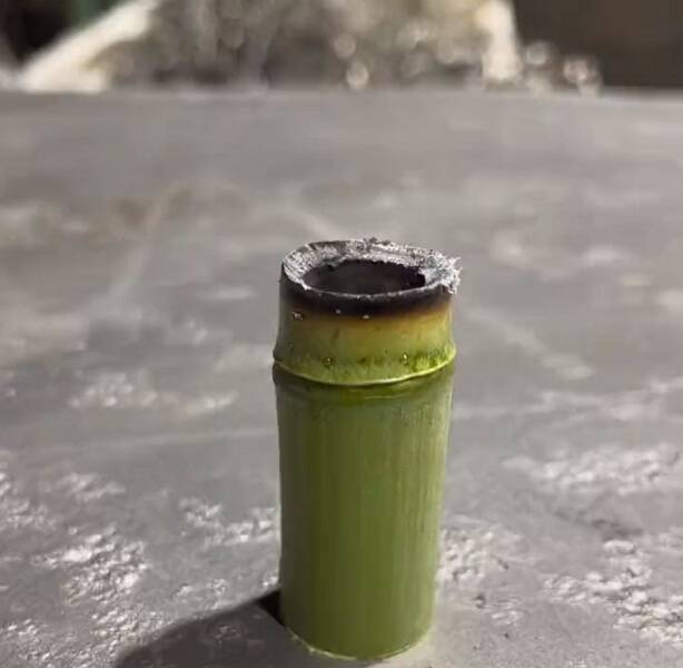 「○○に1000度の鉄球入れてみた」　大阪の町工場がユニークな実験動画を投稿