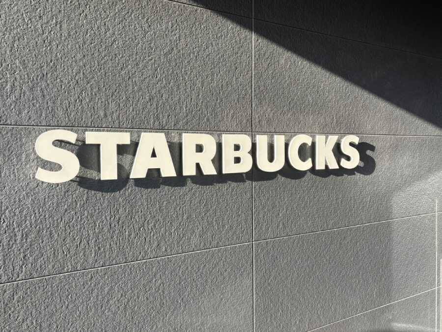 スタバ新作「ホット アップル サイダー」は温かい炭酸なのか！？ 未知の領域すぎるので確かめてきた