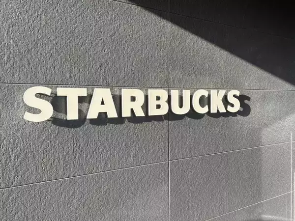 「スタバ新作「ホット アップル サイダー」は温かい炭酸なのか！？ 未知の領域すぎるので確かめてきた」の画像