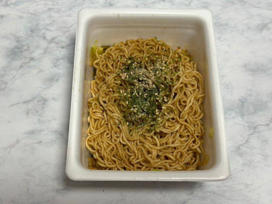 鳥羽周作シェフおすすめの「ペヤング」アレンジを実践　溶き卵につけるだけで劇的変化が！？