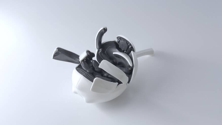 一輪挿しがカブトムシに変形する陶芸作品　可動構造に込められた1年の試行錯誤