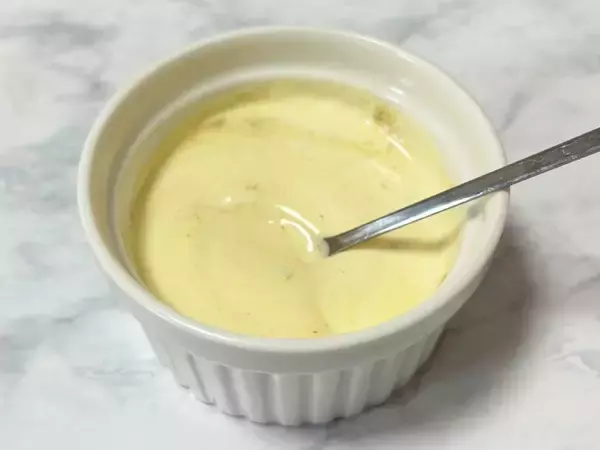 「ポテトが秒で消える……？ヒガシマル公式の「うどんスープ×マヨ」で作る「だしマヨネーズ」試してみた」の画像