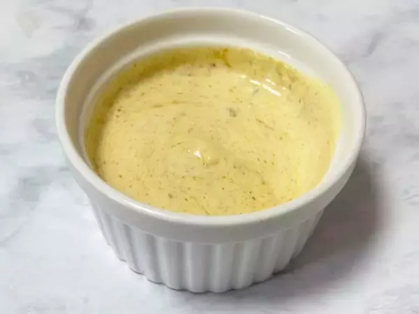 「ポテトが秒で消える……？ヒガシマル公式の「うどんスープ×マヨ」で作る「だしマヨネーズ」試してみた」の画像