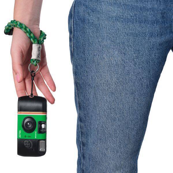 「写ルンです」40周年の節目に新製品　水深10m防水＆モノクロフィルムの2つの新モデルが登場