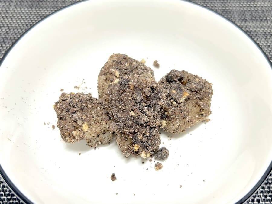 これは反則級　公式の餅アレンジ「ブラックサンダー餅」がうますぎた