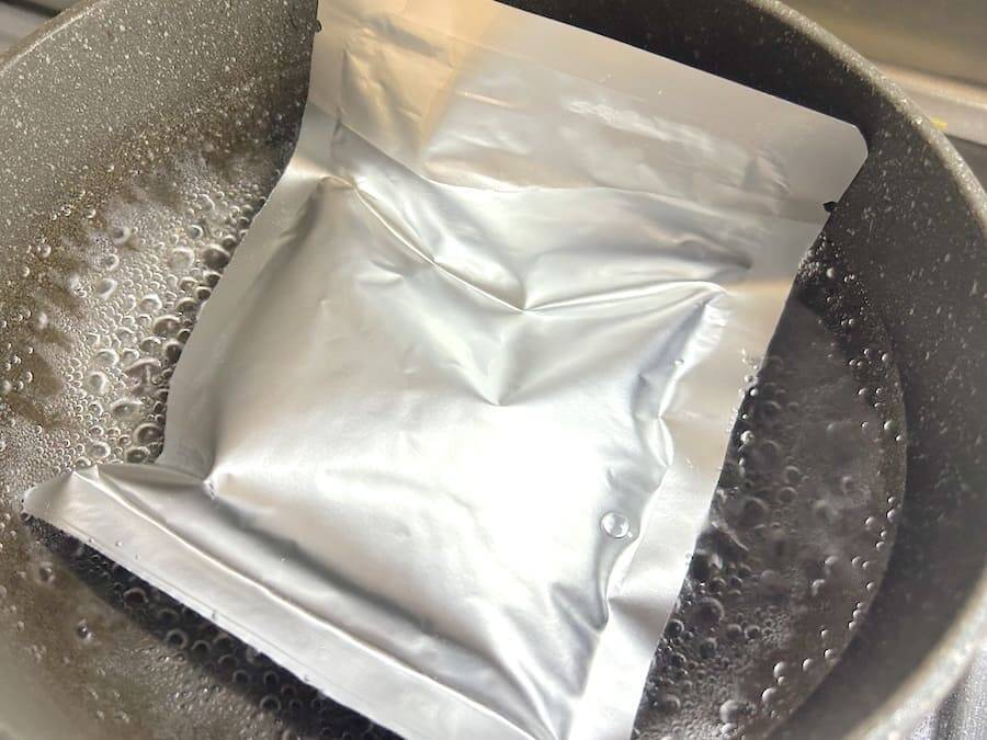 秋田で発見「熊肉カレー」を食べてみた！熊肉＝臭いのイメージは覆るか