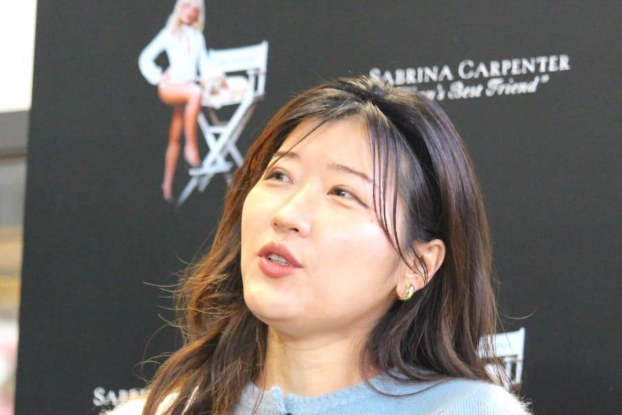 ヒコロヒー＆ぱーてぃーちゃんが“サブリナ・カーペンター風”衣装で魅力語る！アルバムリリース記念のイベント登壇